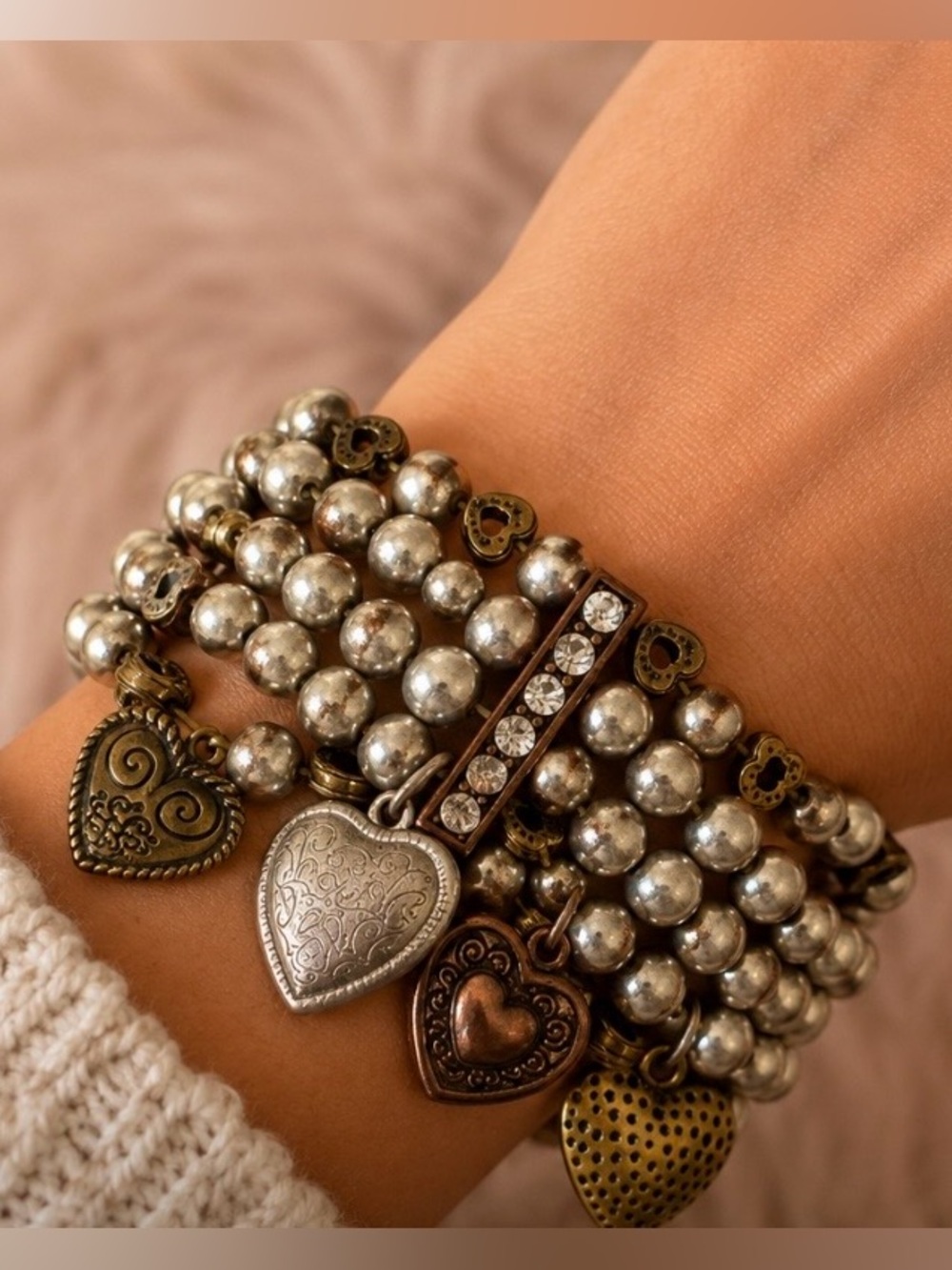 ✨ Vintage Stretchy Multi-Strand Heart Charm Bracelet ✨